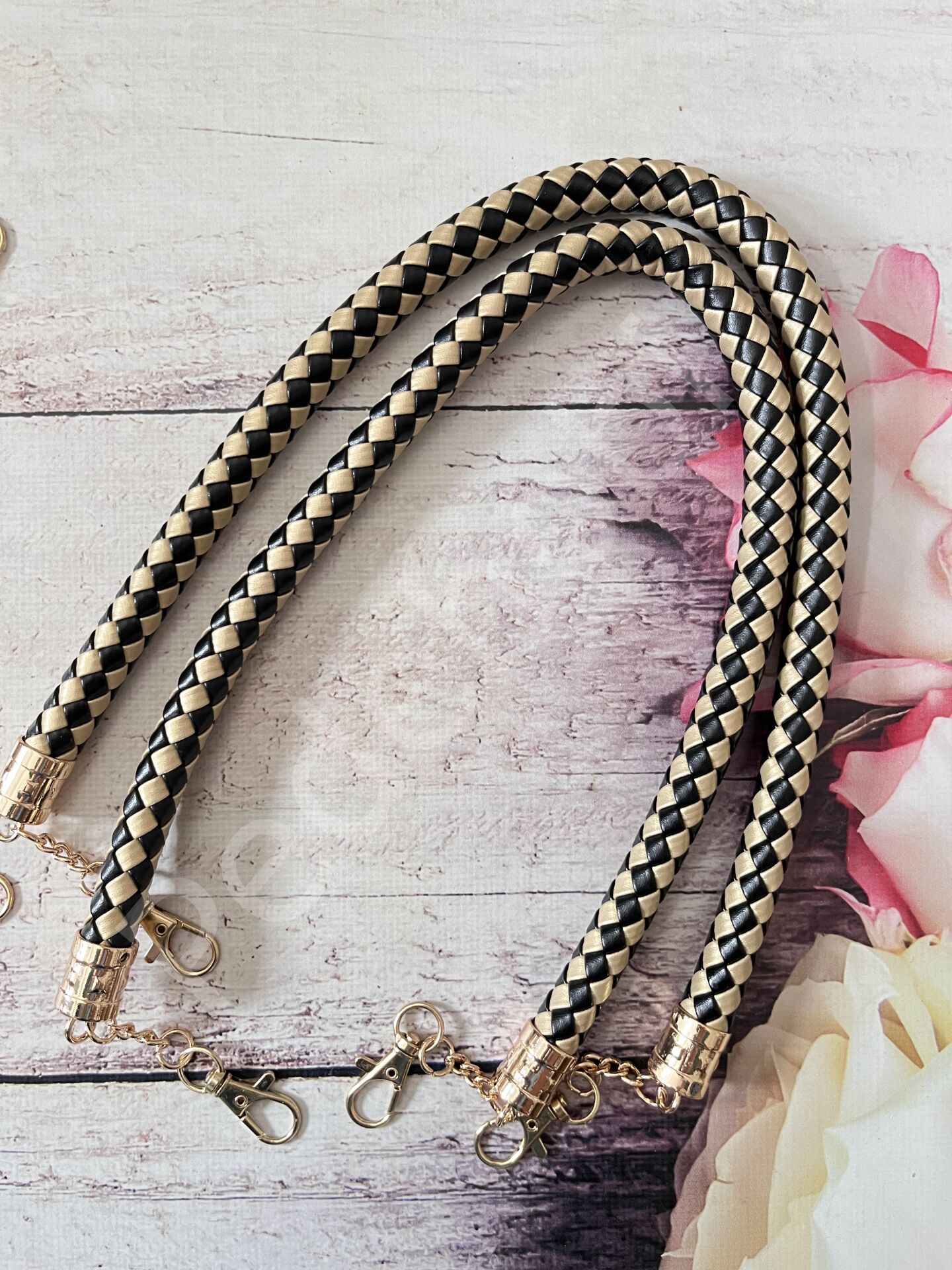 DERİ ÖRME SAP 60 CM 1 ÇİFT GOLD KANCALI SİYAH&GOLD