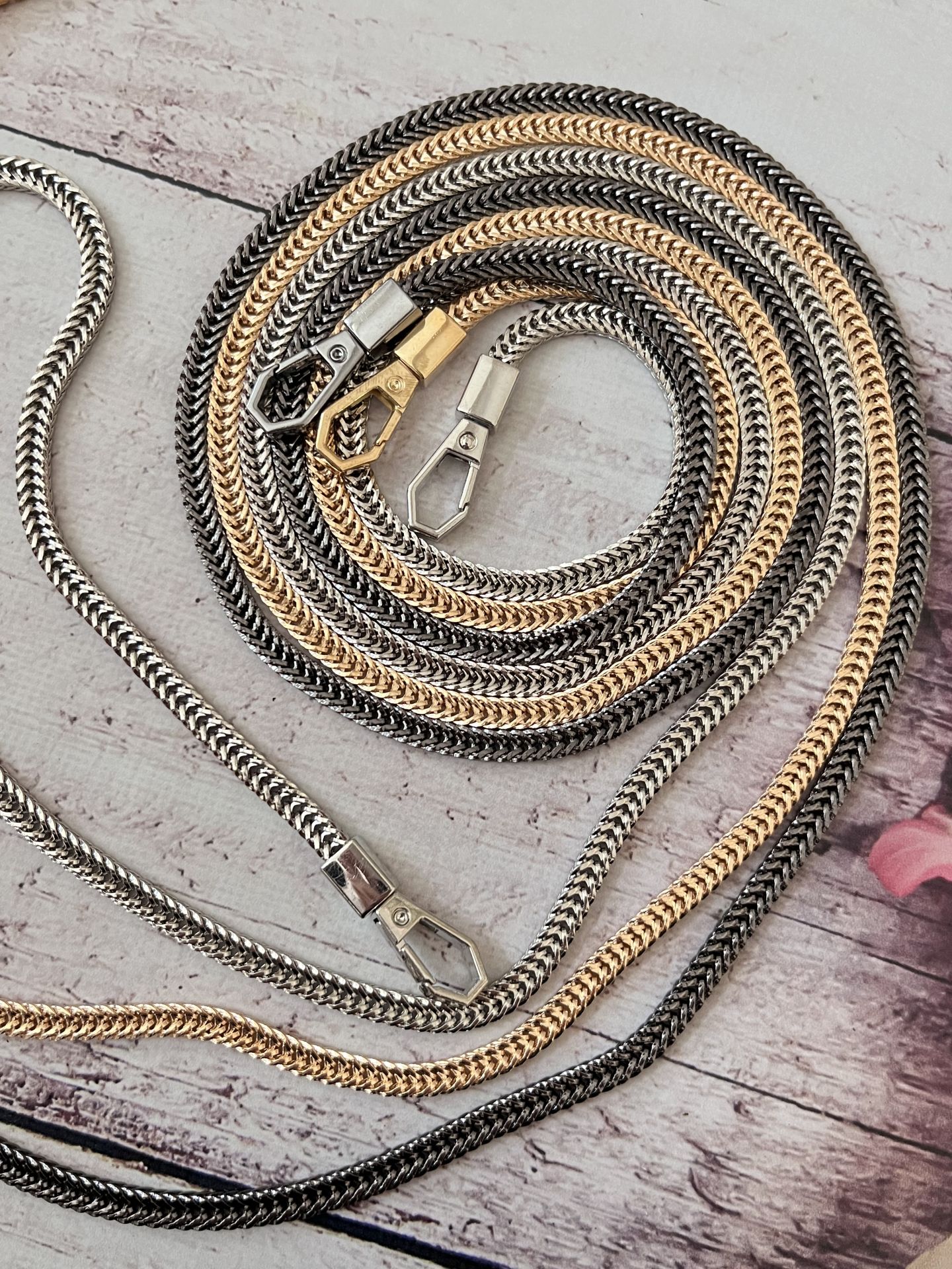 YASSI YILAN  ZİNCİR 120 CM