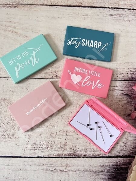 RENKLİ KUTULU MIKNATISLI İĞNELİK