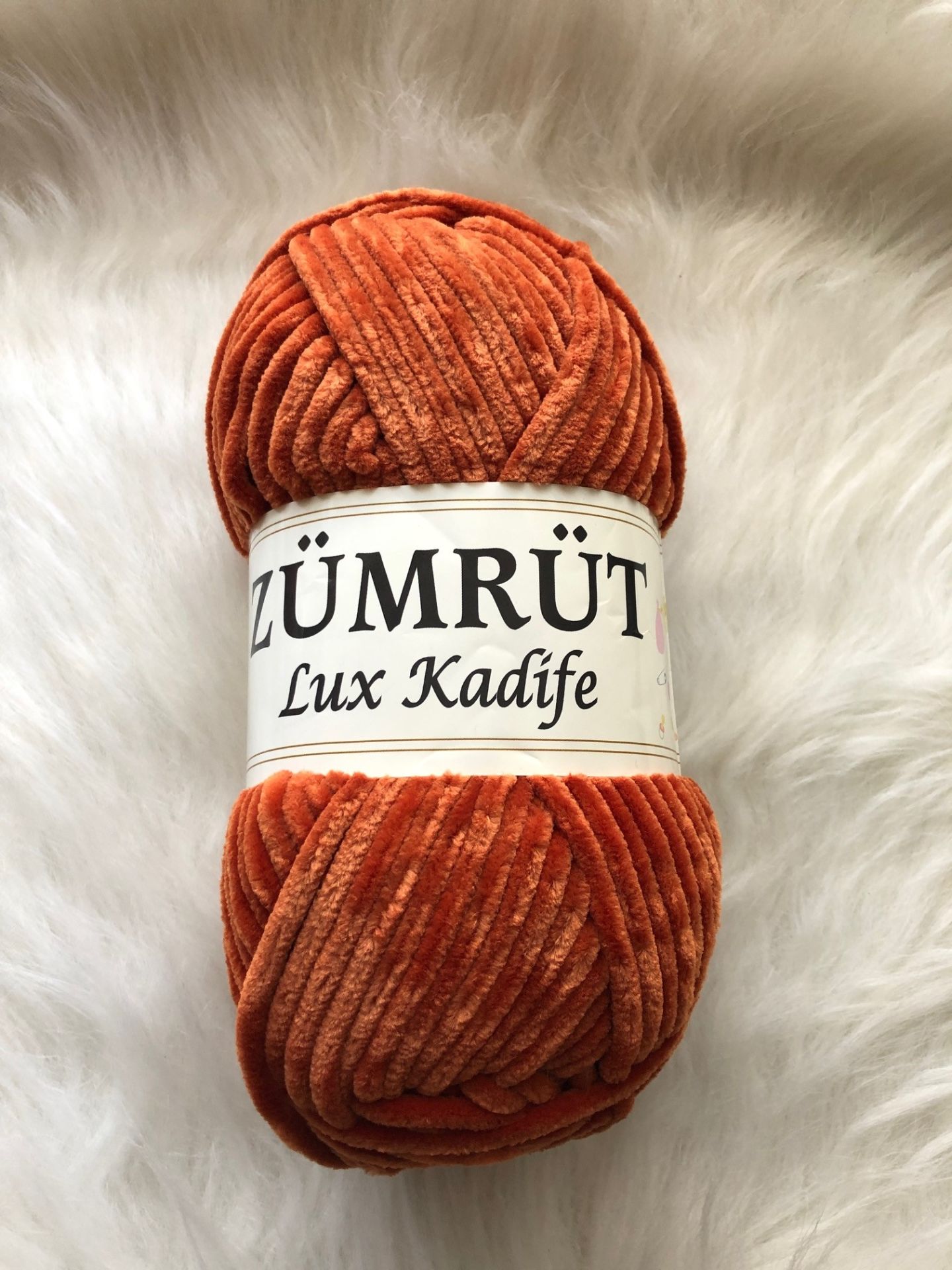 ZÜMRÜT LUX KADİFE 33111 TARÇIN