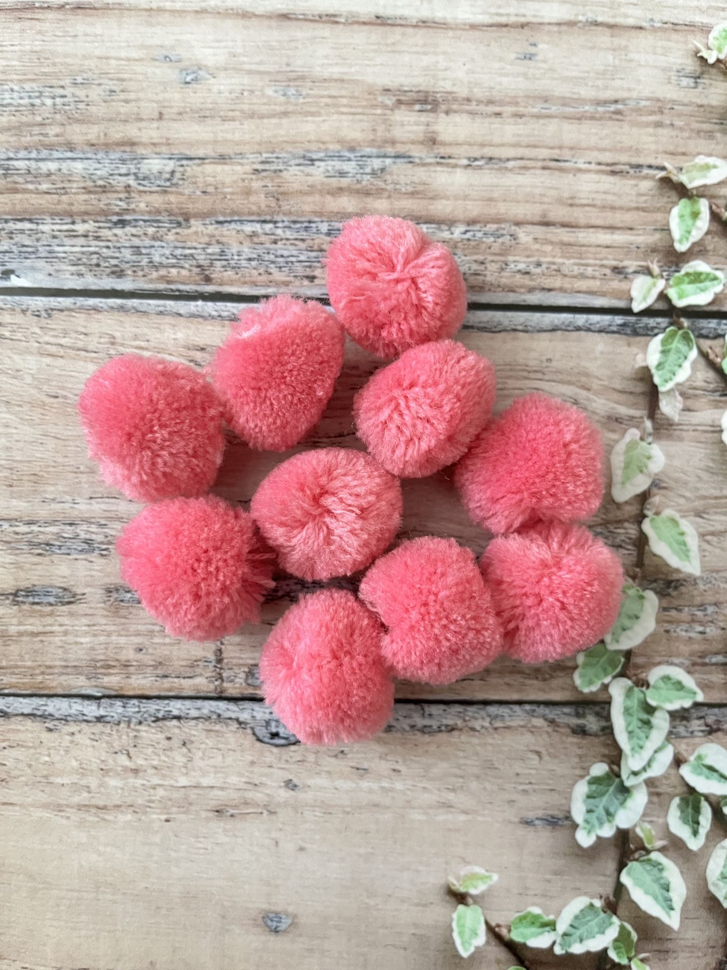 3 CM PONPON 10’ LU PAKET PEMBE