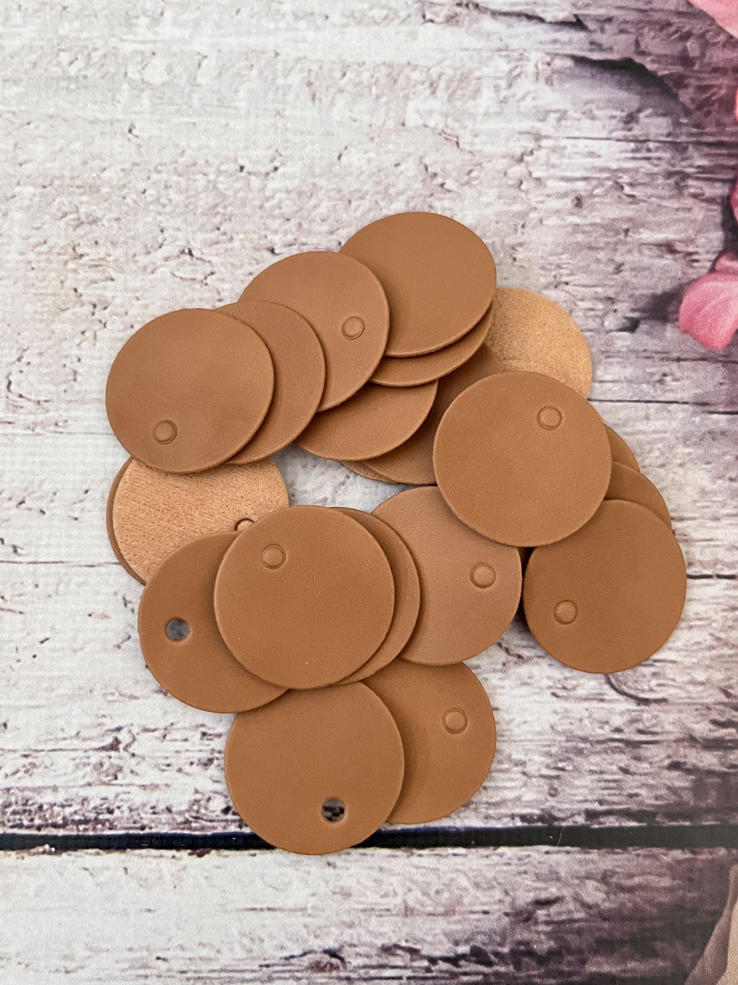 DERİ PUL  100' LÜ PAKET  (3 CM ) Taba