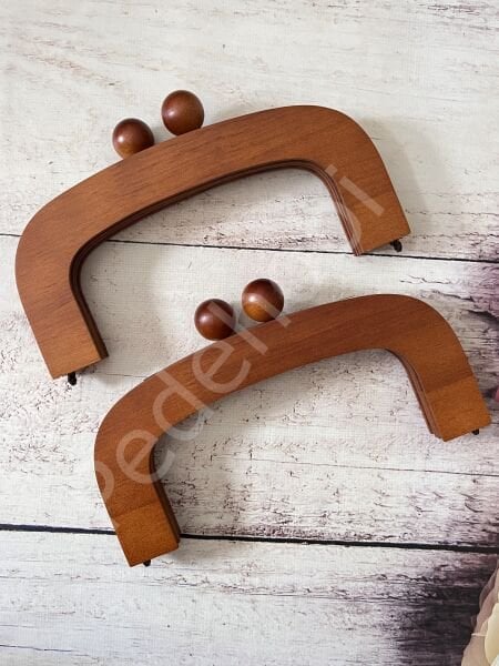 OVAL BONCUKLU MIKNATISLI AHŞAP BURS 22 CM