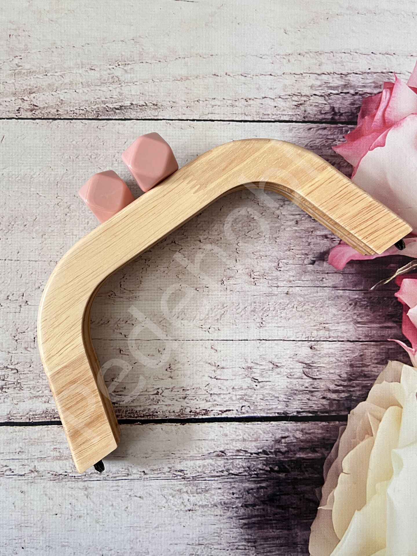 YENİ MODEL SİLİKON BONCUKLU MIKNATISLI AHŞAP BURS 22 CM pembe