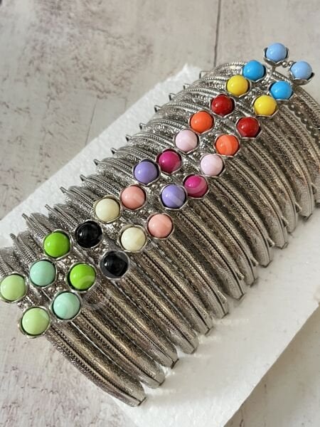 ÇİÇEK TOKALI CÜZDAN KLİPSİ OVAL GÜMÜŞ 10,5 CM