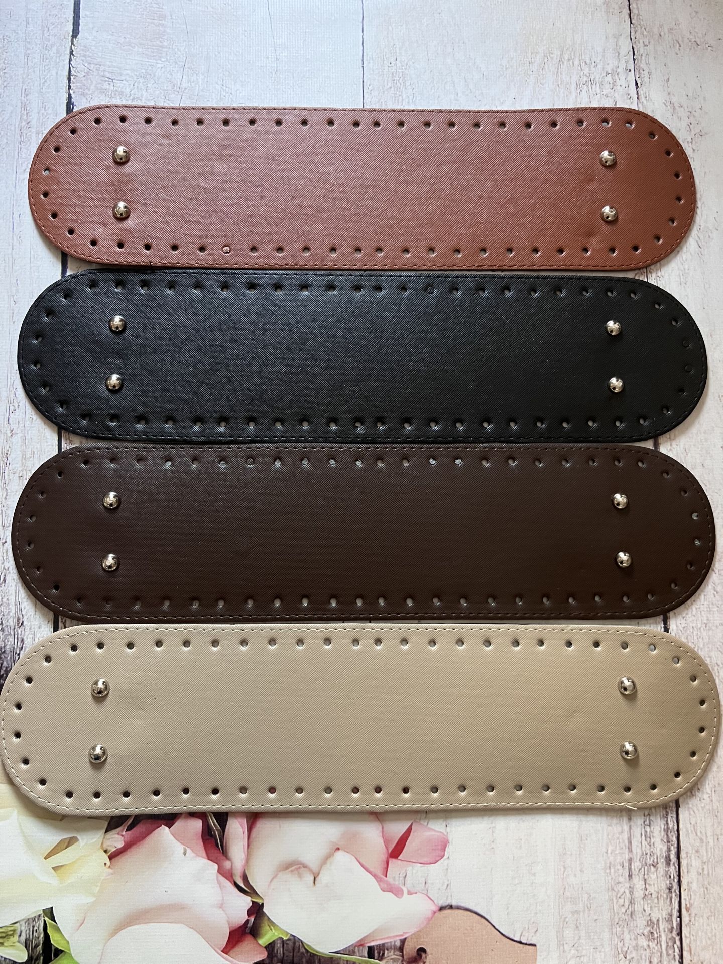 DERİ ÇANTA TABANI RİVETLİ 40X10CM