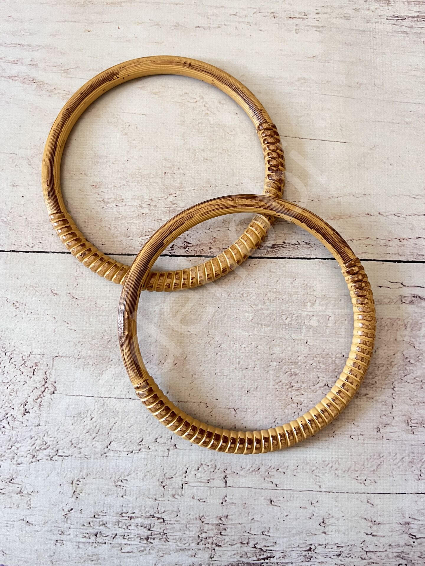 BAMBU GÖRÜNÜMLÜ YUVARLAK YARIM ÖRGÜ SAP 12 CM