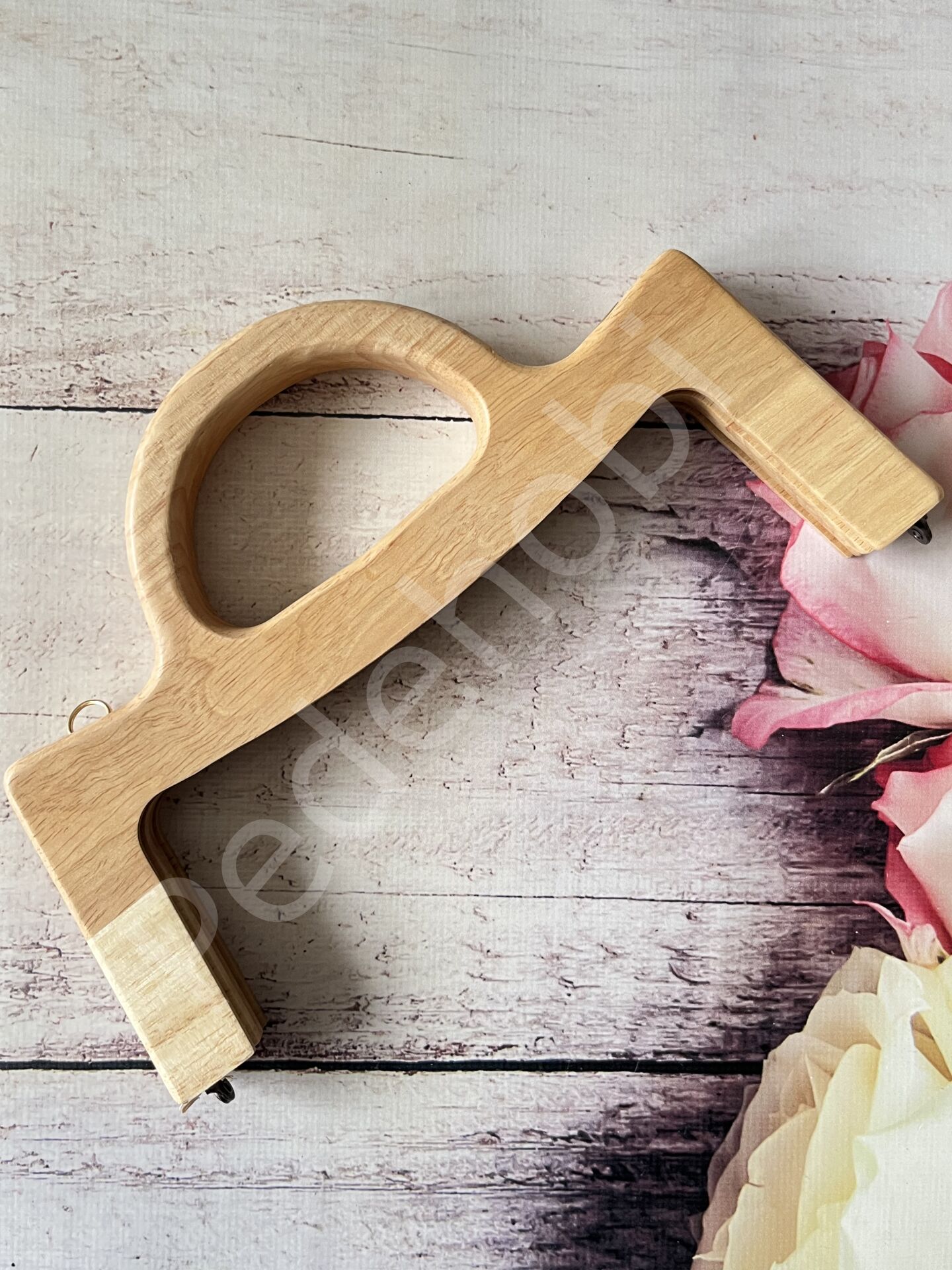 AHŞAP BURS YENİ MODEL ÜSTEN TUTMALI NATUREL